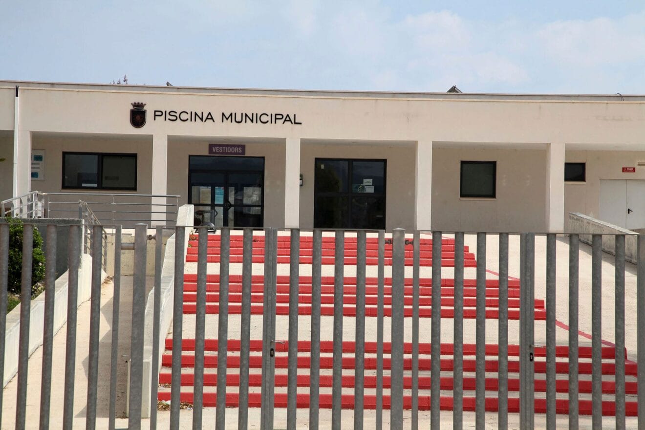 Piscina de Gata de Gorgos