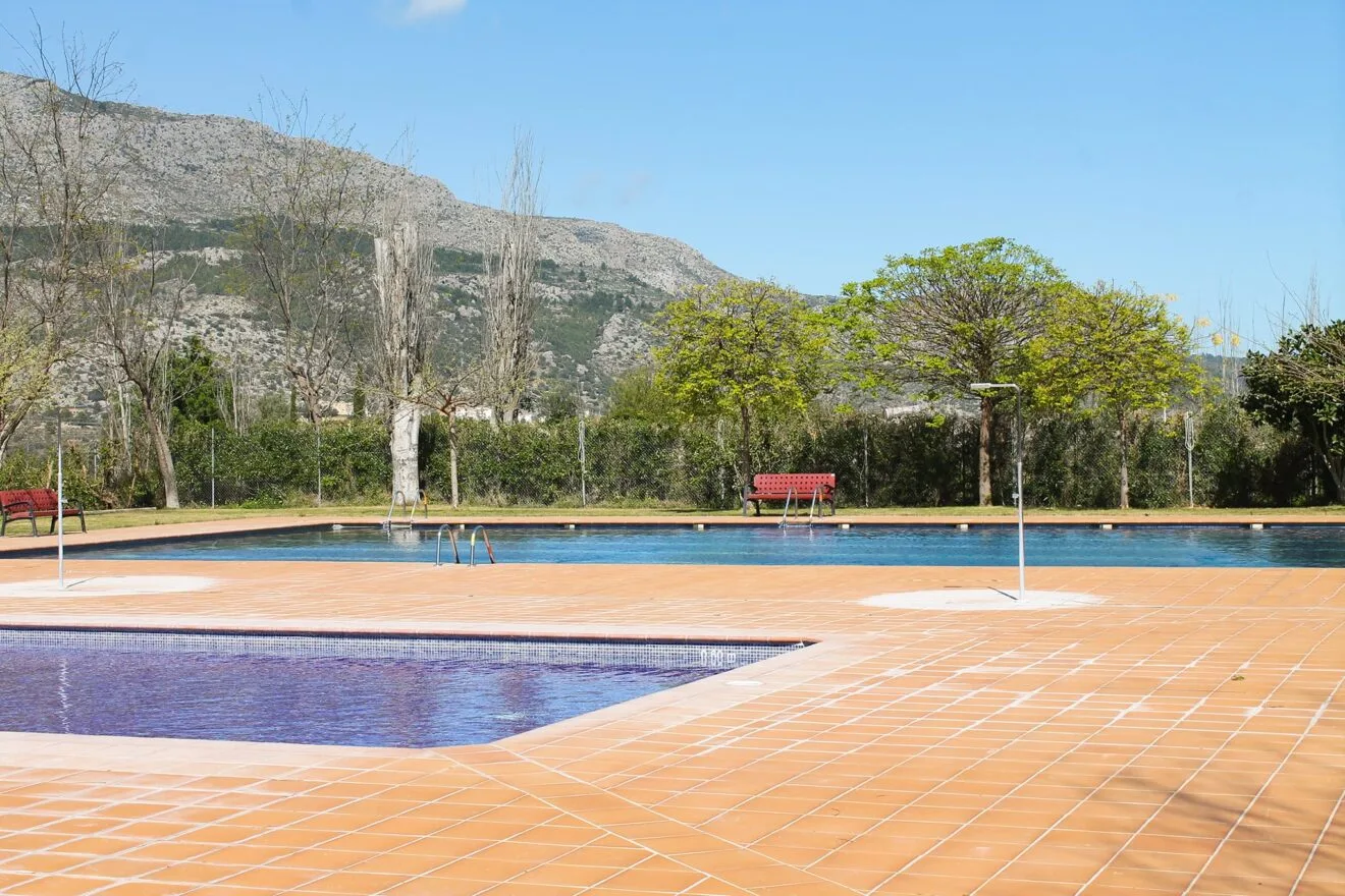 Piscina de Orba