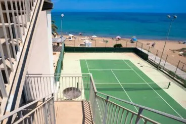 Pista de tenis en Denia – Hotel Los Angeles
