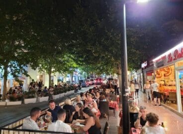 Volle terrassen in Calp juni 2021