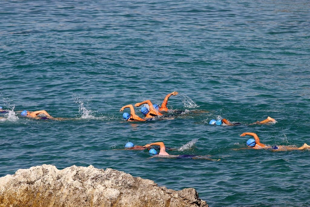 travesia a nado dede la playa de ampolla en teulada moraira