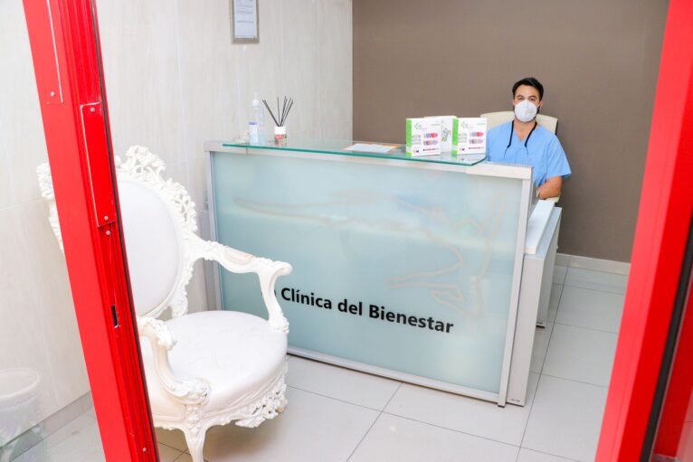 A close treatment at Clínica Fevan Dénia