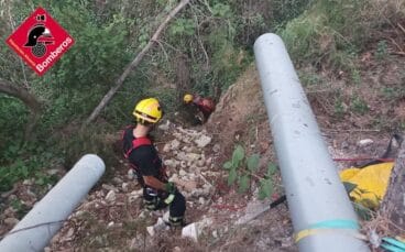 Bomberos rescatan a un perro en Benissa