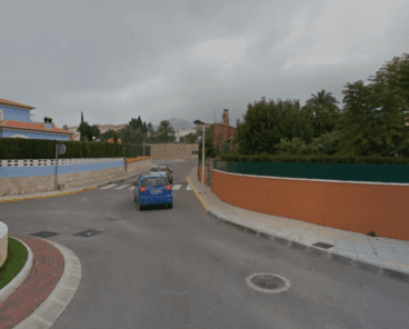 Entrada a la urbanización Mirambons Beniarbeig