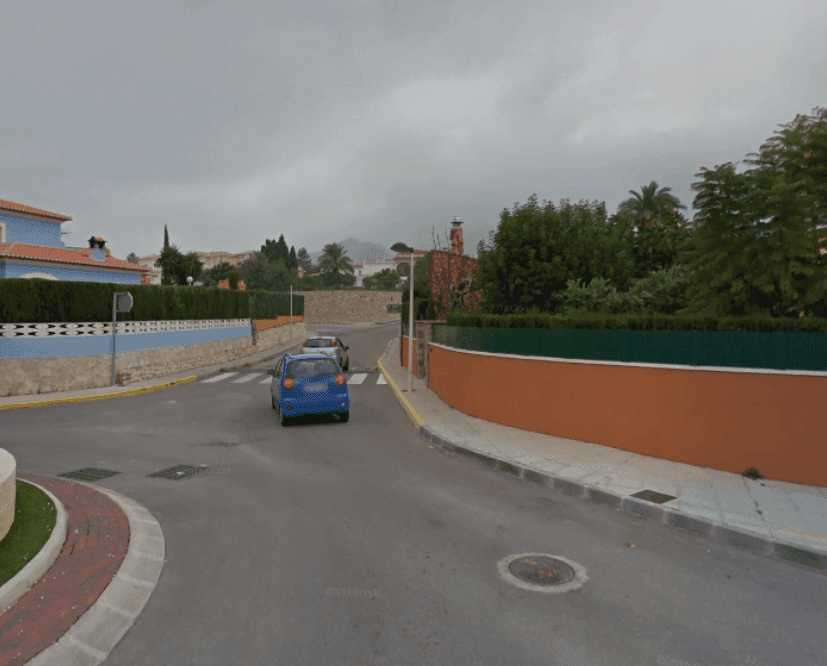 entrada a la urbanizacion mirambons beniarbeig