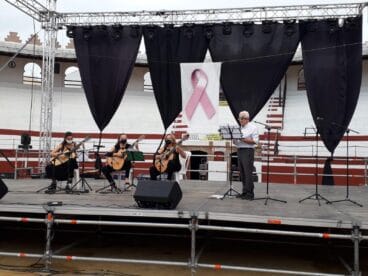 recital de poesia en el escenario de ondara