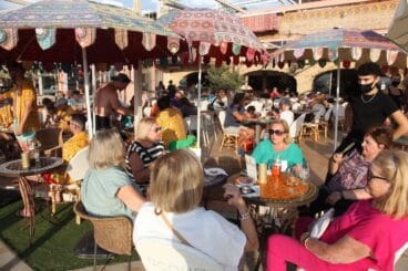 ambiente en las terrazas de hosteleria de xabia