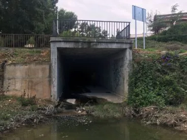 Boca del túnel en el riu Girona