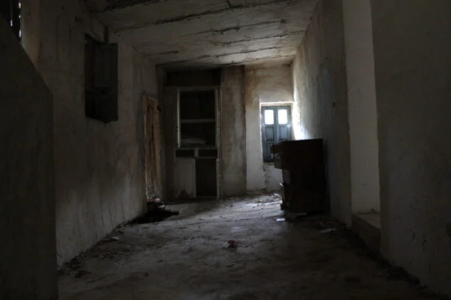 Imagen: Interior abandonado en una casa de Llombai