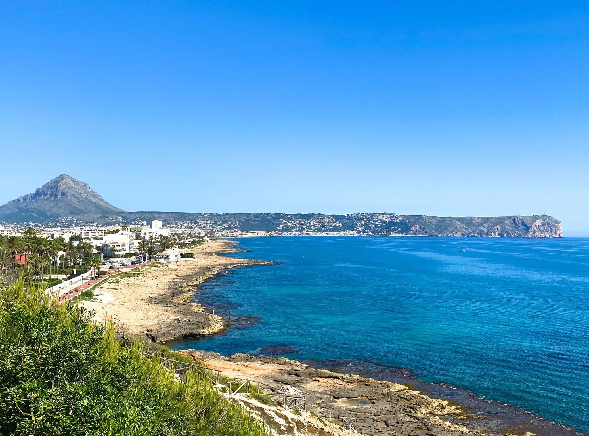 vista panoramica desde mirador de cala blanca