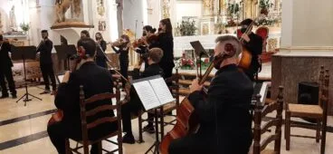 actuacion musical en el poble nou de benitatxell