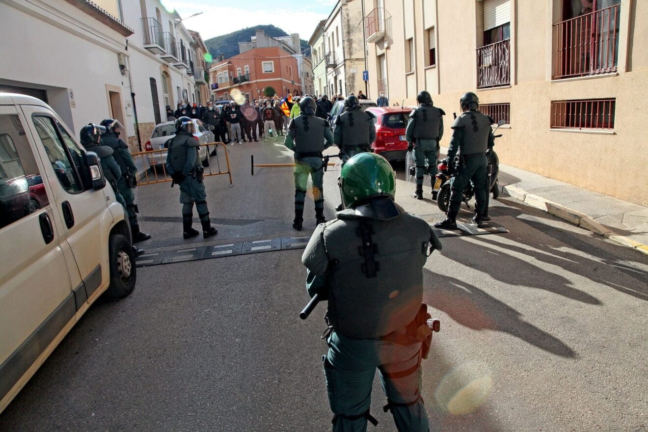Antidisturbios en Pedreguer