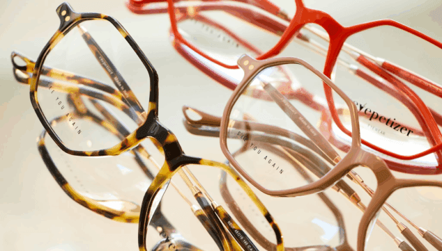 Romany Optiker (Dénia) 6 Finden Sie bei Optica Romany den perfekten Farbtupfer für Ihre Augen.