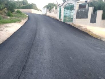 Primeros viales asfaltados en las urbanizaciones más antiguas de Calp
