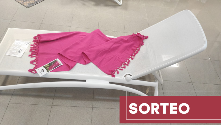 Sorteo de toalla o pareo en Muebles Martínez