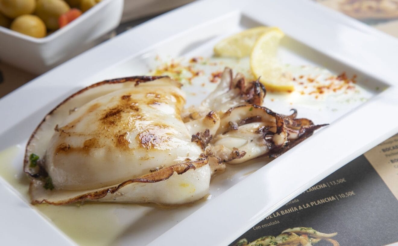 Tapa de sepionet en Dénia - Canela