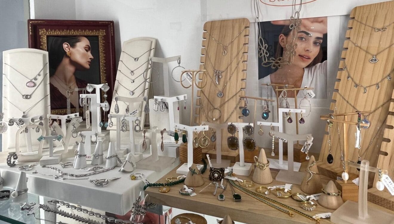 Transformación de joyas antiguas en piezas únicas y modernas