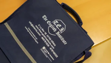 Ya tienes tu mochila de The English Institute