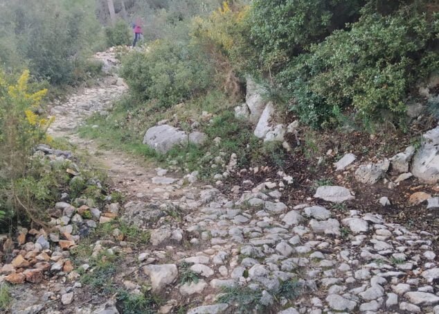Imagen: Camino recuperado en la Vall de Gallinera