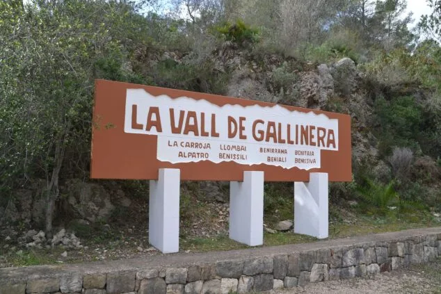 Imagen: Cartel de bienvenida a la Vall de Gallinera