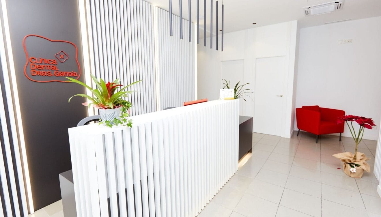 Entrada de la Clínica dental Dras. Gandía