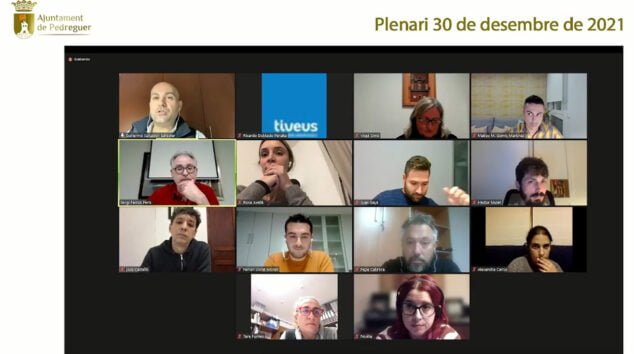 Imagen: Sesión plenaria online del Ayuntamiento de Pedreguer el jueves 30 de diciembre de 2021