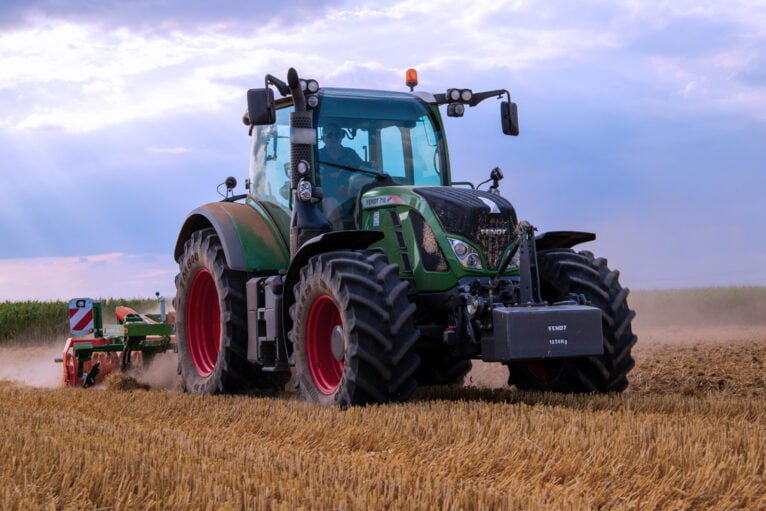 Combustible para tus vehículos agrícolas con Zarcar