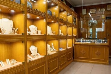 Exposición de joyas en Joyería Bonilla