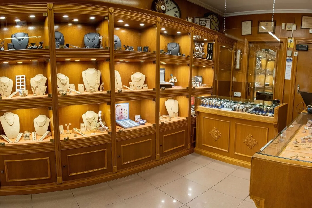 Interior de la Joyería Bonilla