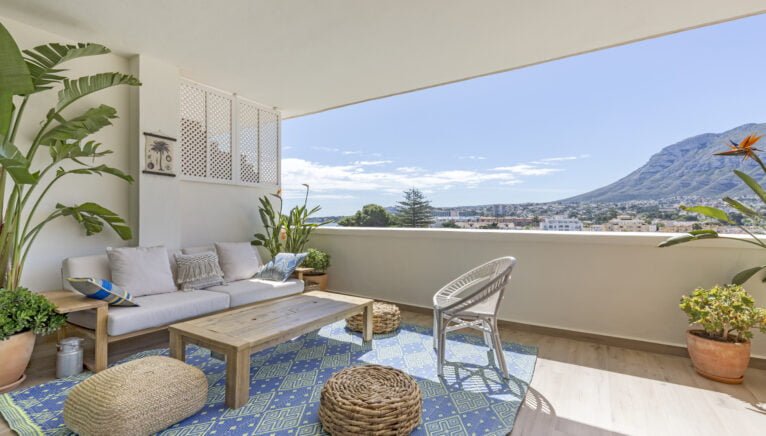 Terraza con espectaculares vistas de Casa Ona - QB arquitectos