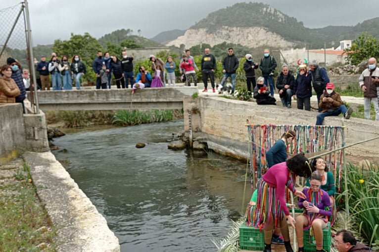 Ambiente en el recorrido por el río Bullent