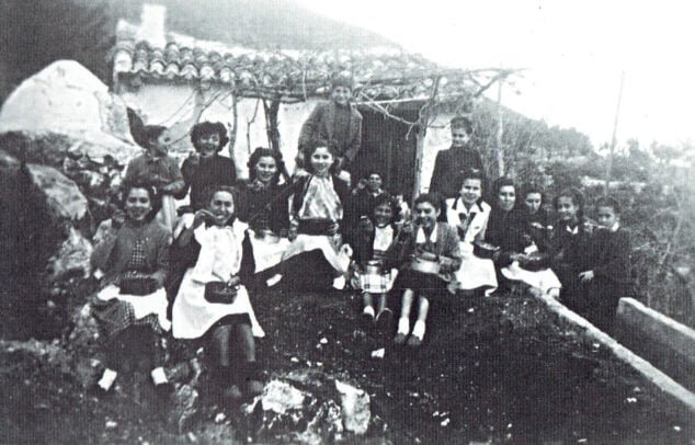 Imagen: Dia de la Crosta en el campo, 1943 - Arxiu Municipal de Pego