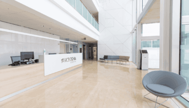 hall de entrada de hospital hcb denia