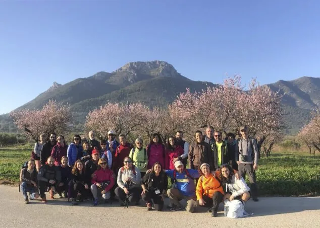 Imagen: Participantes de una ruta del Feslalí en 2020