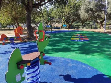 penya del gat zona de ninos pego