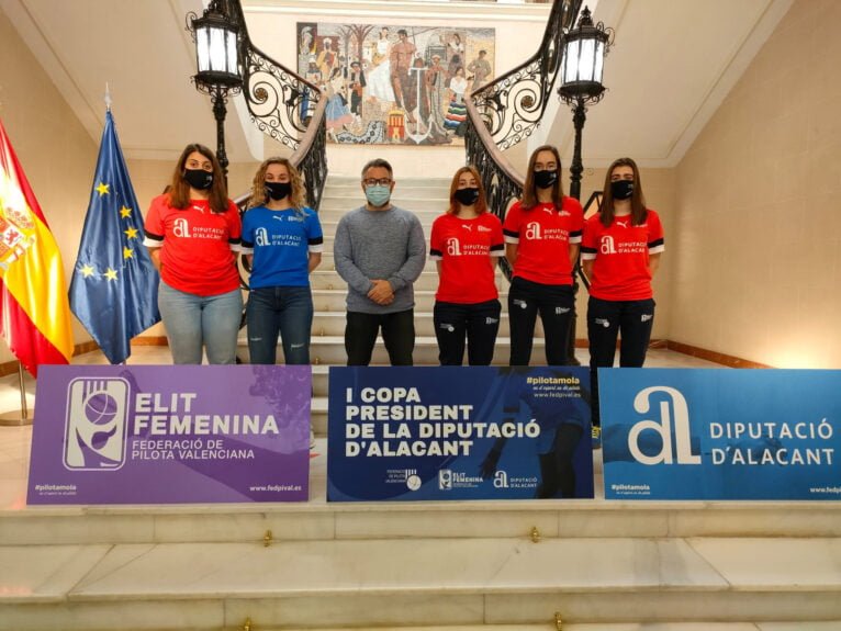 Acto de presentación de la I Copa President de la Diputació d’Alacant de raspall d’Elit Femenina