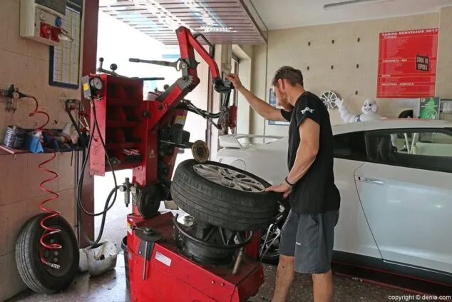 Auto Recambios Denia 3 arreglos auto recambios denia