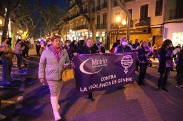 Cadena de Mujeres en Dénia 8M 2022 10
