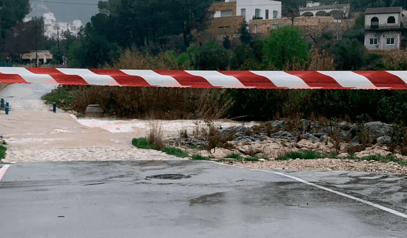 caminos cortados por las lluvias jalon