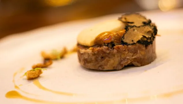 Dexcaro (Dénia) 15 descubre sabores callejeros reinventados con estilo