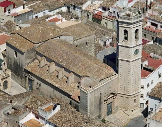 La Iglesia Santa Caterina Màrtir de Teulada podría arreglar sus desperfectos gracias a una subvención 1 Imagen: Iglesia Santa Caterina Màrtir en Teulada