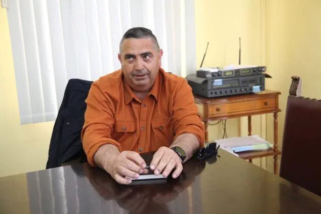 Ximo Coll se despide como alcalde con un escueto discurso y una aparición efímera 4 Imagen: Juan Chover, próximo alcalde de El Verger