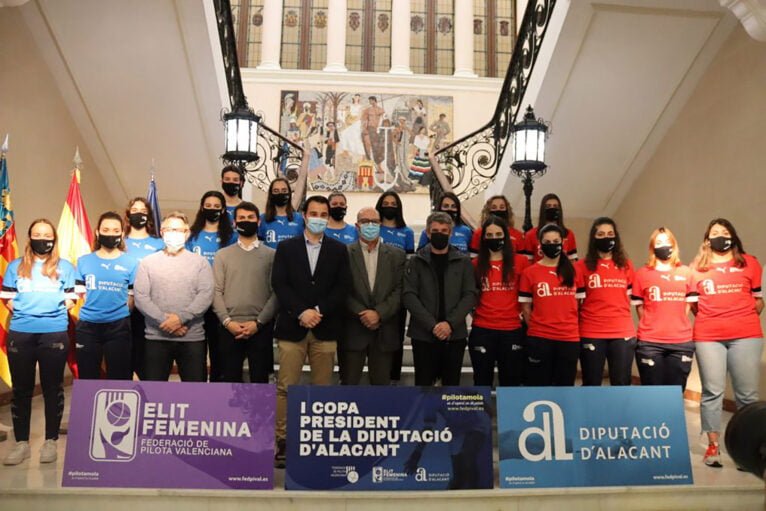 Presentación de la I Copa President de la Diputació d’Alacant de raspall d’Elit Femenina