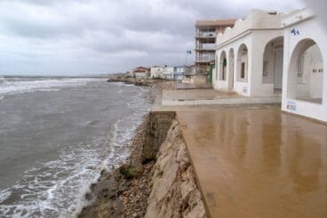 Temporal en la playa de les Devesses, Dénia
