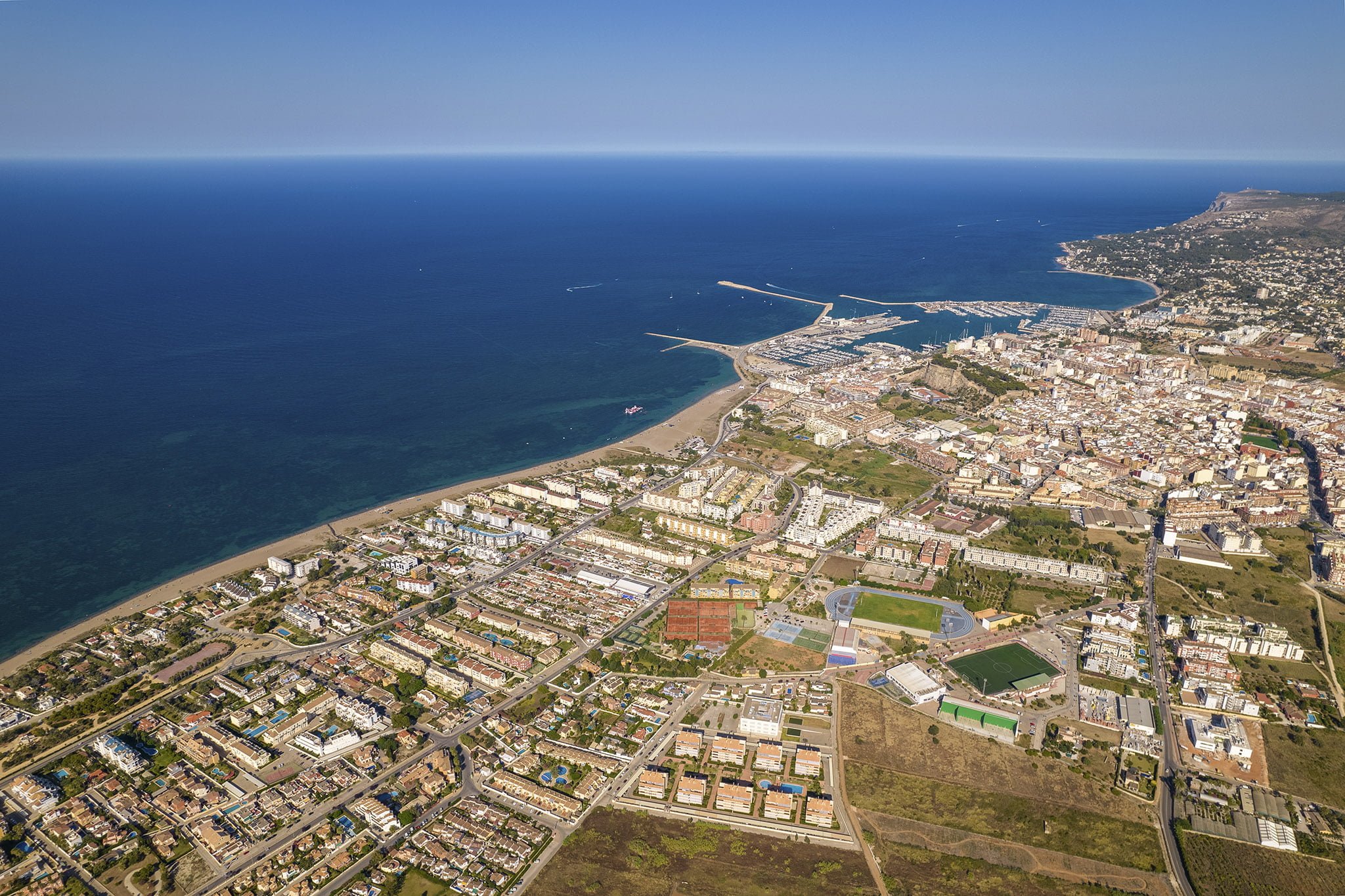 costa de denia a vista de dron