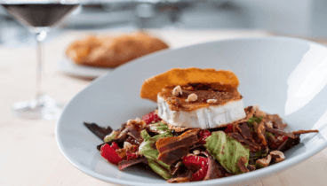 Ensalada con queso de cabra de Escondida