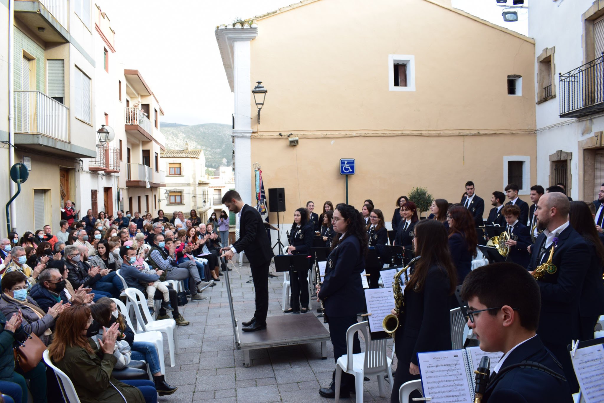 exito de la banda del poble nou de benitatxell en el concierto inaugural de la primavera musical