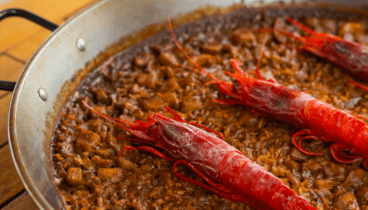 Exquisita presentación gastronómica en el restaurante Escondida