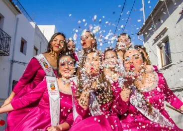 Festeras en la carroza