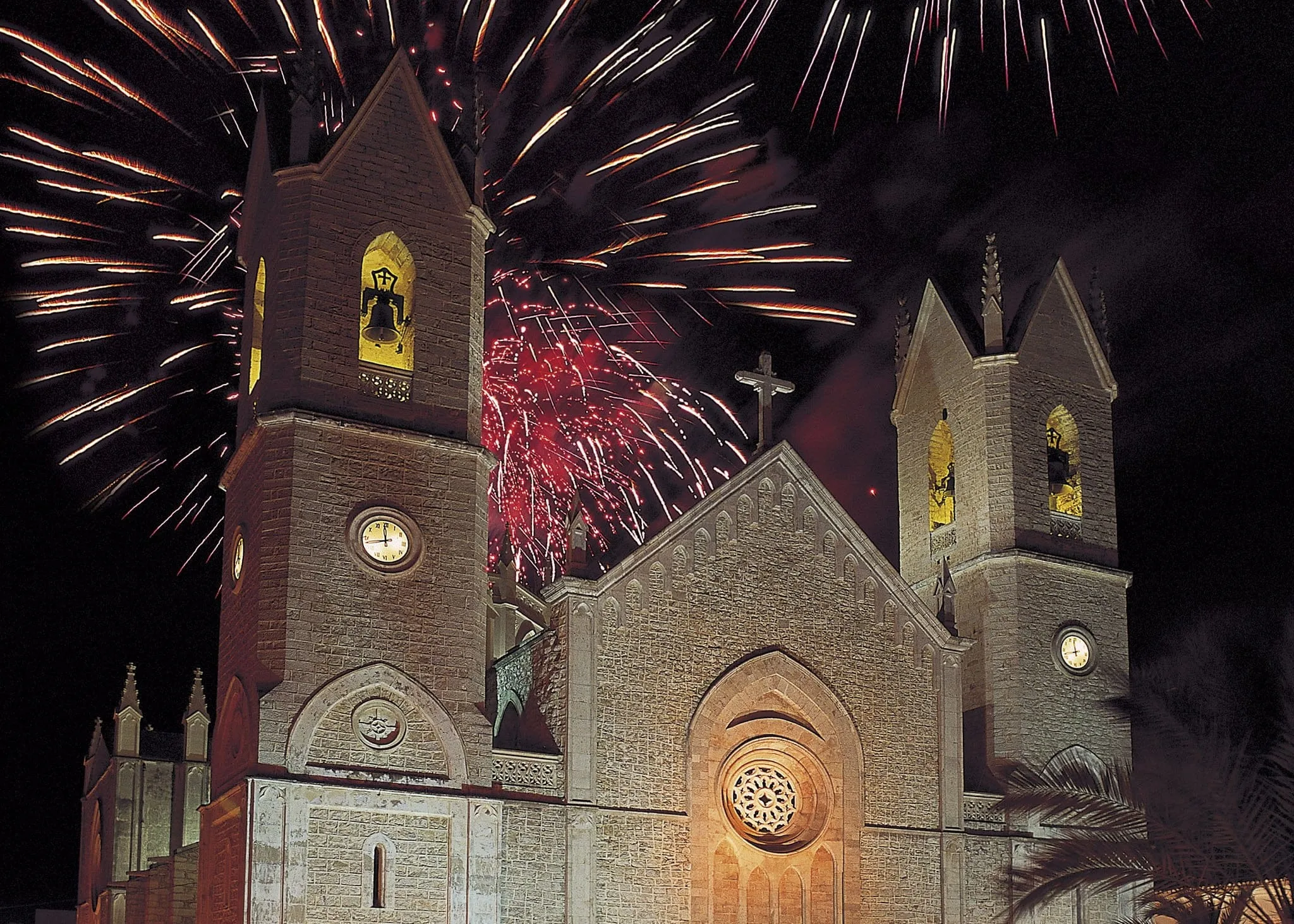 fuegos artificiales de las fiestas patronales de benissa en honor a la purissima